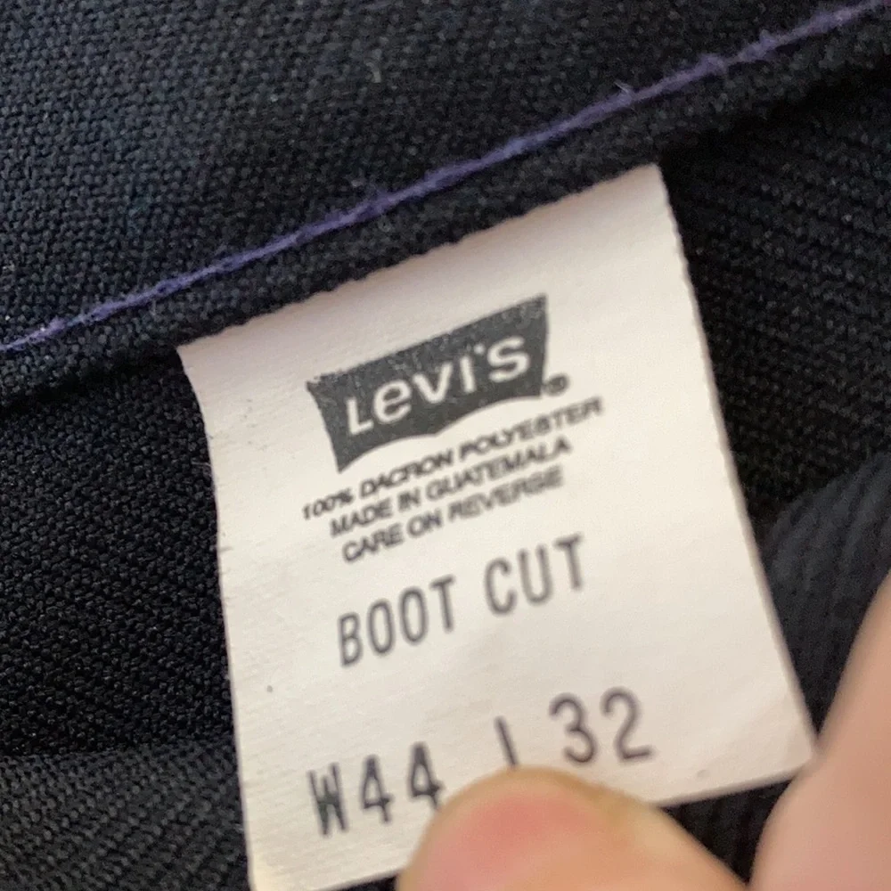 FINAL MARKDOWN Men’s bootcut vintage Levi’s 44 x 32